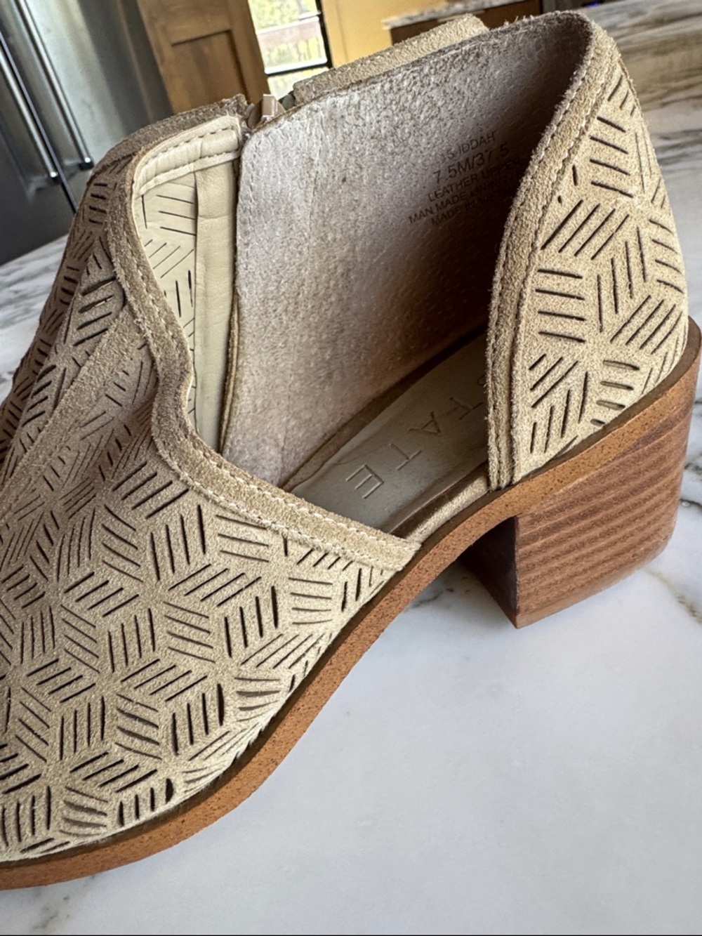 1. State Iddah Tan Cutout Suede Ankle Mule Booties Block Heal Size 7.5